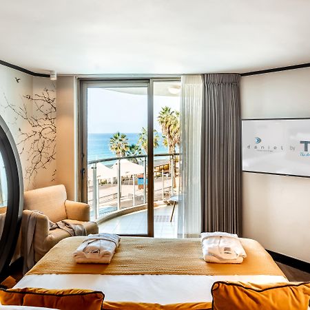 Daniel Herzliya Hotel Eksteriør bilde A room at the hotel