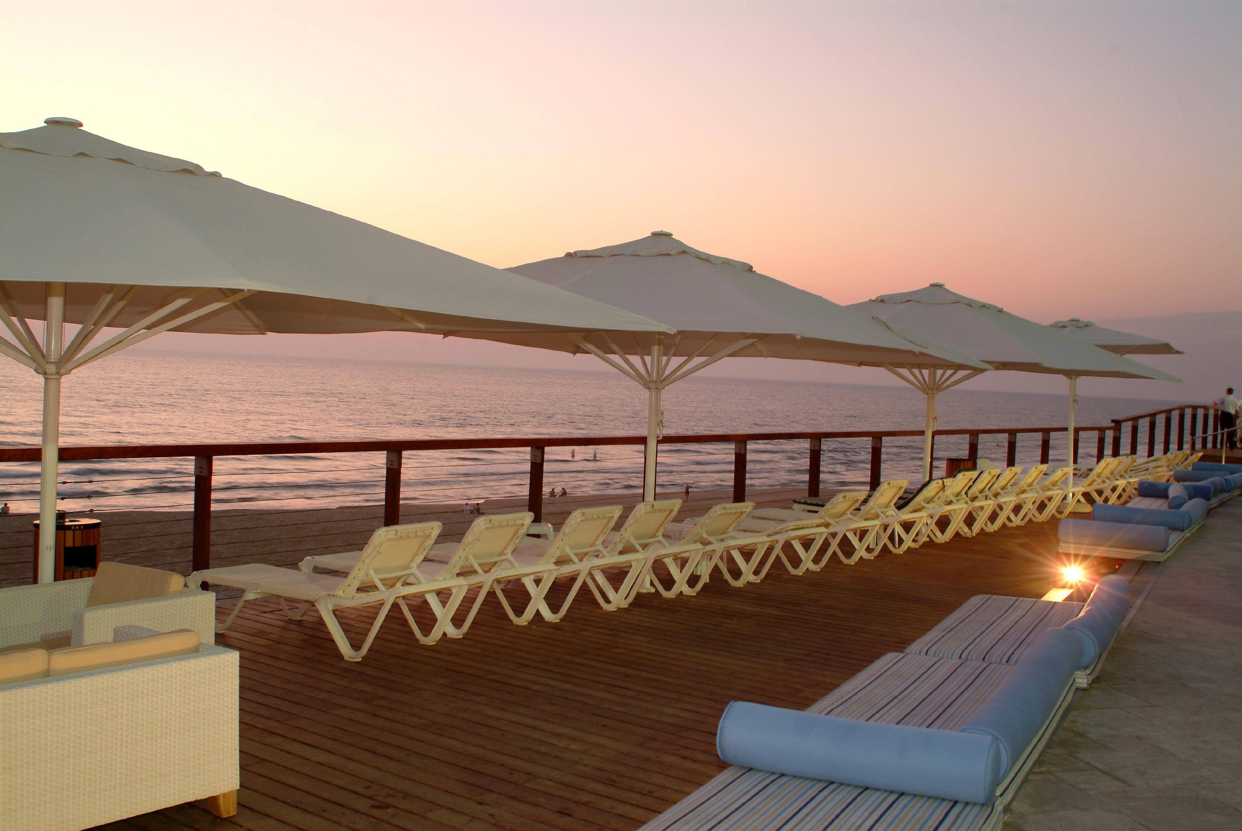 Daniel Herzliya Hotel Eksteriør bilde The Dead Sea